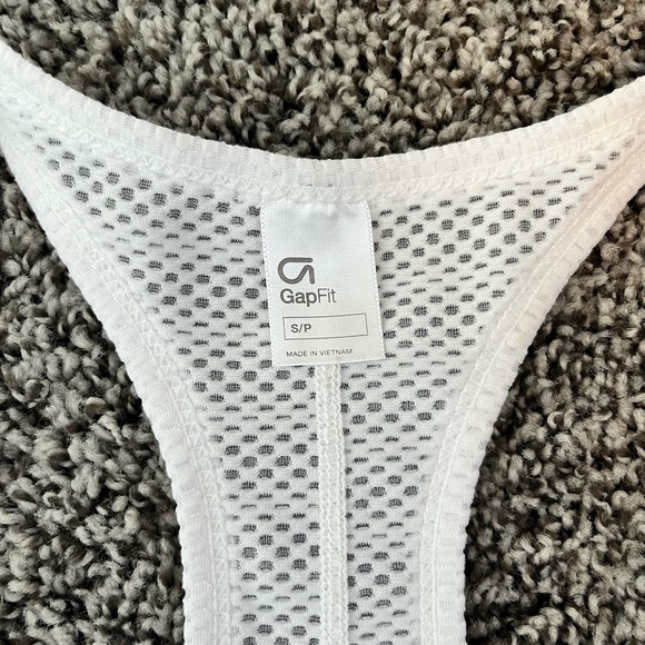 Gap Fit racer back tank - Picture 3 of 4